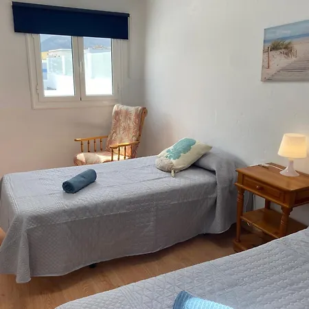 Mirador Del Muelle House بيت شباب أورزولا