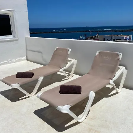 Mirador Del Muelle House * Orzola